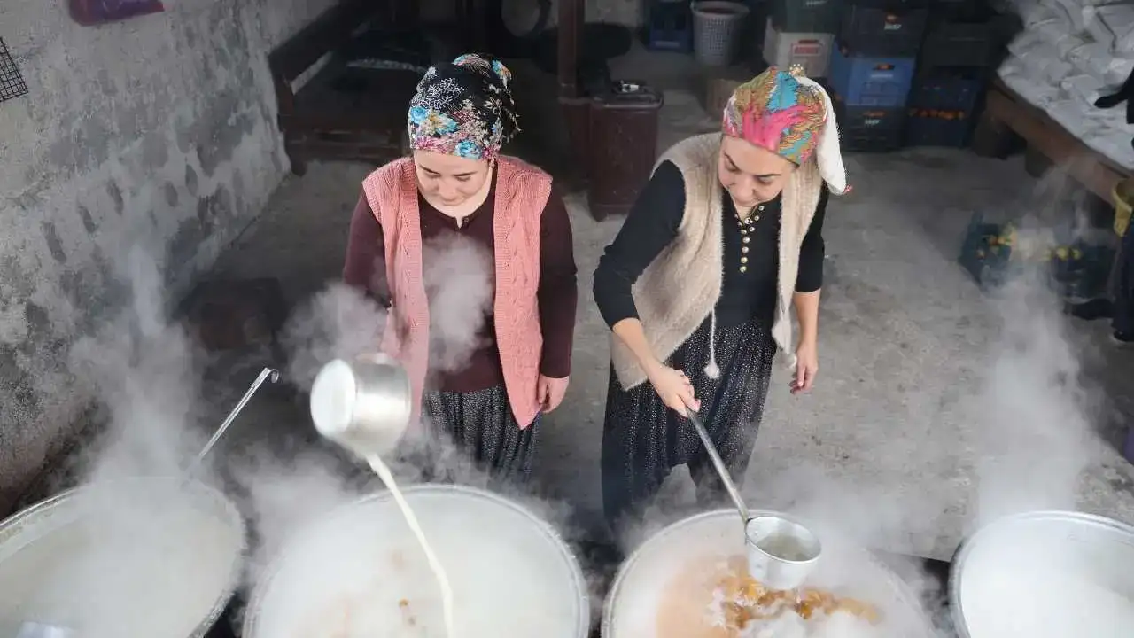 Adanalı Kadınlardan Turunç Mucizesi: Dalında Kalınca Servete Dönüştürdüler! 1